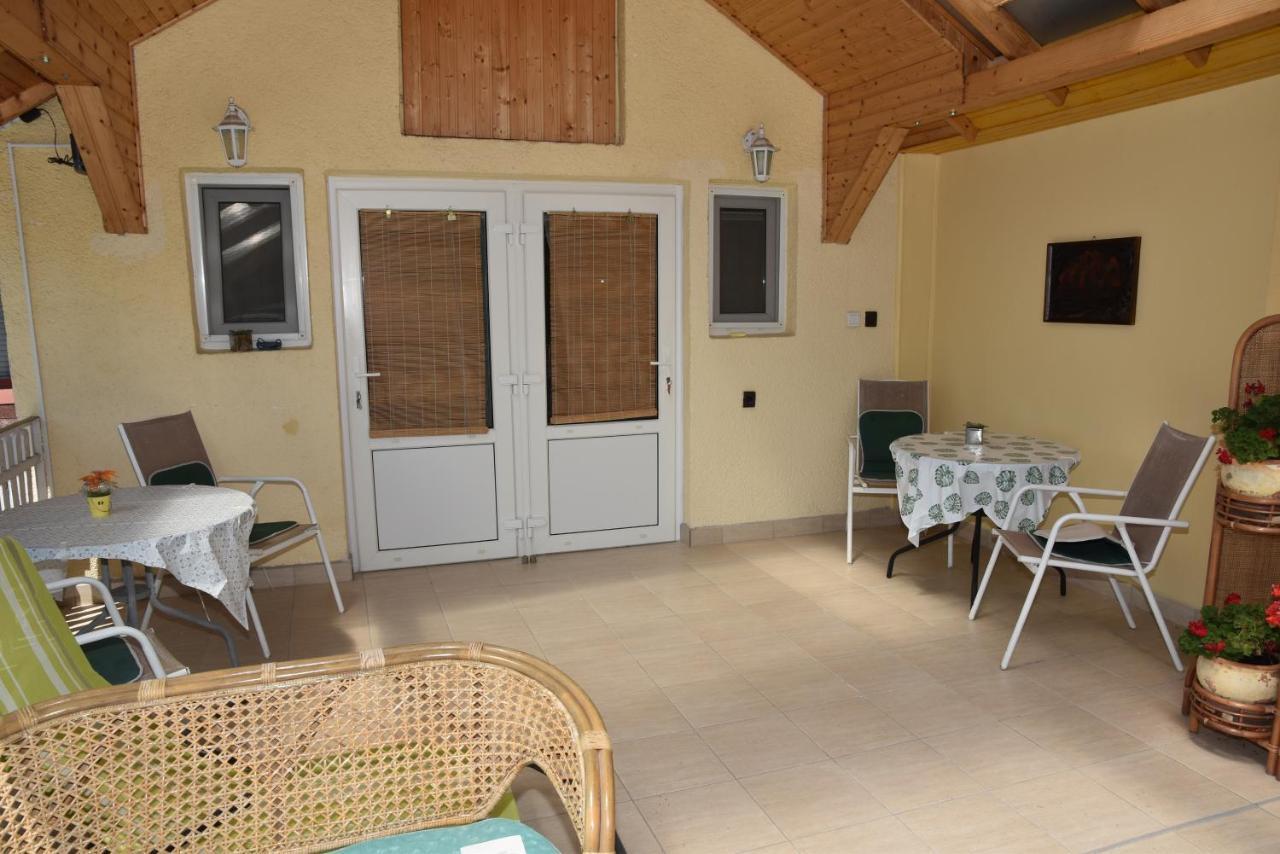 Gyenesi Virag Apartman Gyenesdias Bagian luar foto