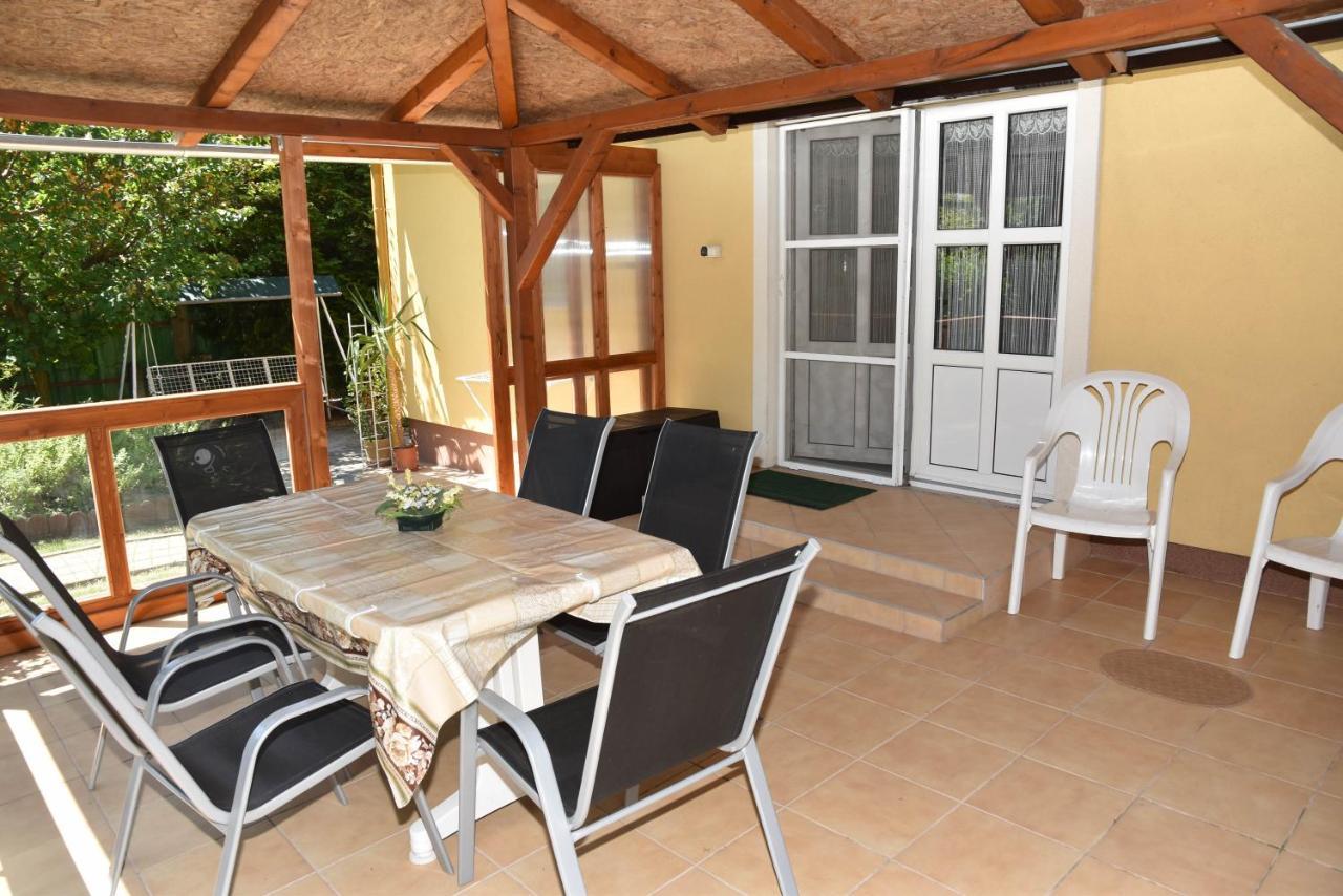 Gyenesi Virag Apartman Gyenesdias Bagian luar foto