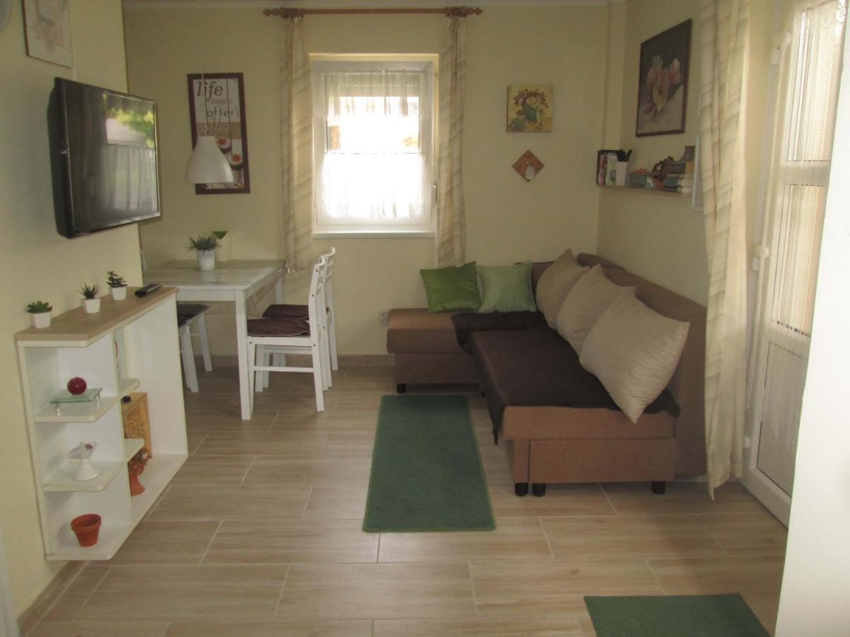 Gyenesi Virag Apartman Gyenesdias Bagian luar foto